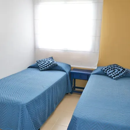 Sant Genis 5 * Llança